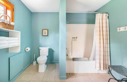 Serene Retreat on a Stream - Photo 21