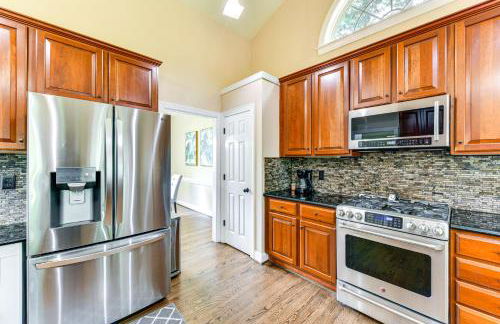 2 Mi to Lake Norman Home with Deck in Huntersville! - Foto 11