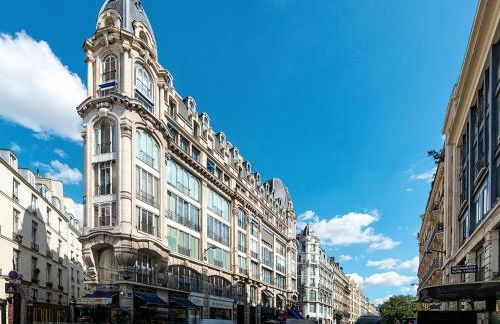 LivinParis - Luxury AC 2 & 3 Bedrooms Le Louvre - Foto 32