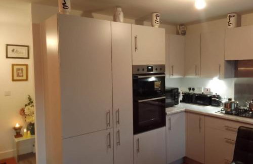Apartment Sleeps 10 - Pets Parking Ev Charging - Foto 10