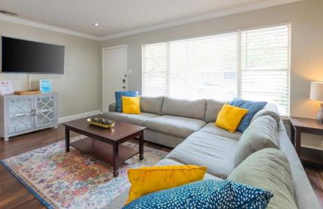 Game Room, POOL & Fire pit at the Medical center - Foto 8