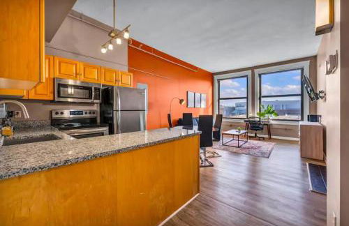 1Br in Heart of Downtown, Sauna, Prime Location - Foto 9