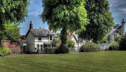 Beautiful period cottage, exceptional riverside location in the heart of Chester - Foto 3