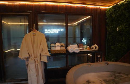 Pocono Blue with Paddleboards, Spa, Indoor Jacuzzi, GameRoom, Lake, EV - Foto 45