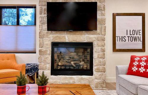 Brand NEW Cabin in the pines - Foto 12