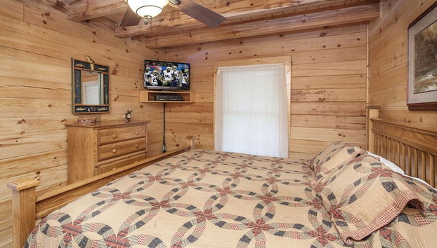 Er205 - Love Nest Great Location - Close To Town! 1 Bedroom Cabin by RedAwning - Foto 5, Habitación