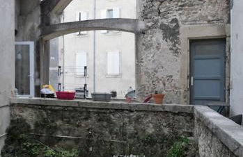 Elegant, Spacious Apartment in Historic Center of Tournon - Foto 35