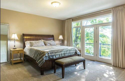 Cedar House Retreat - Photo 5