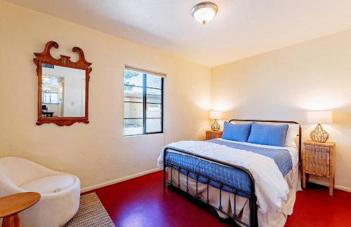 Hawthorne Manor | 3BD in Central Tucson w/ Patio - Foto 10