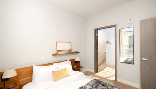 Walker's Point Apt with Gym and Balcony - Foto 4