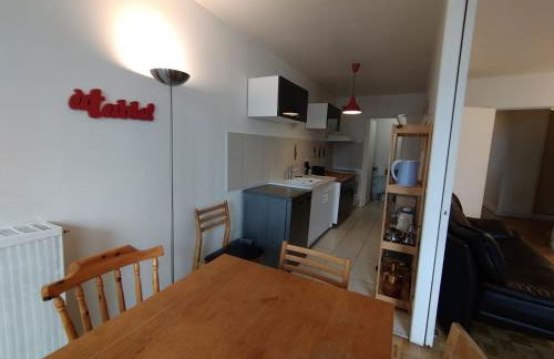 5 mn (450 m) walk Metro/La Defense/Netflix/Parking - Foto 30
