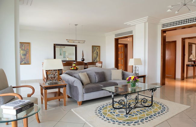 Grand Hyatt Residence - Photo 20