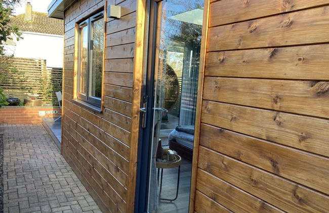 Contemporary Guest House With Outside Barrel Sauna - Foto 27