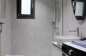 Poseidon 77B Luxury Residences - Photo 16