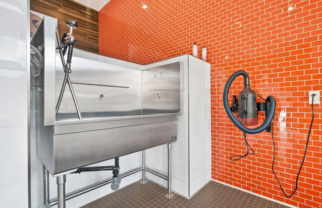 Global Luxury Suites in Menlo Park - Photo 57