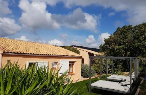 Villa mit großartigem Panoramablick auf das Meer und direkt am Pool - Foto 21