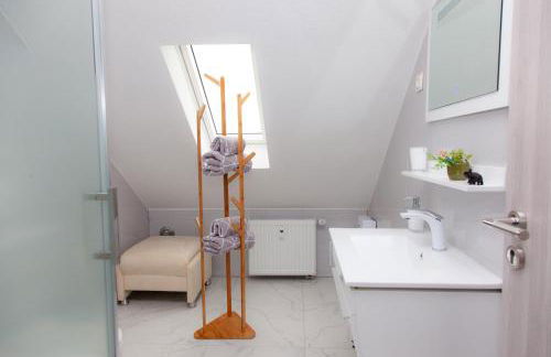 T&K Apartments near Messe Fair Trade Düsseldorf und Airport 3B - Foto 12