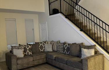 Luxury 2 bed 2 bath pool view - Foto 13