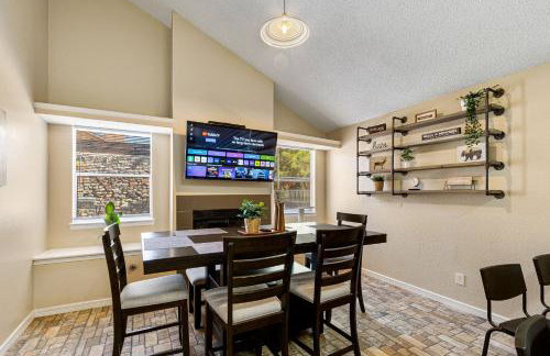 Peaceful West: 4BR Dusk Haven - Foto 4