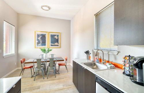 Portland Penthouse Retreat- Roof Deck & Food Pods - Foto 24