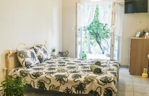 Cozy Apartment In Novalja With Wifi - Photo 4