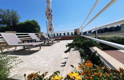 SEA VIEW- spacious apartment with shared pool - Foto 25