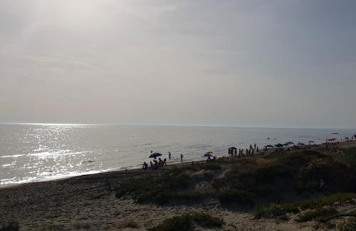 Fronte mare con grande terrazzo spiaggia sotto casa - WiFi - Photo 25