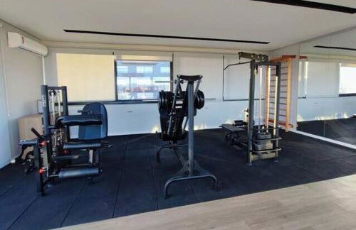 Studio em frente Parque Farroupilha com garagem - Foto 8