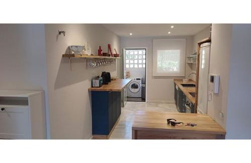 SunBeach Hacienda Apartment - Photo 35