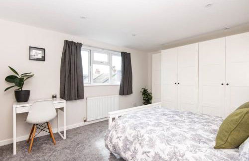 Newly renovated Victorian house with free parking - Foto 12