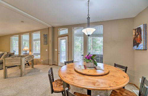 Rustic Escape with Deck, Hot Tub and Mountain Views - Foto 11