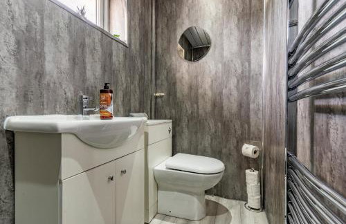 Jodi's Bungalow - Garden and Parking - Foto 49