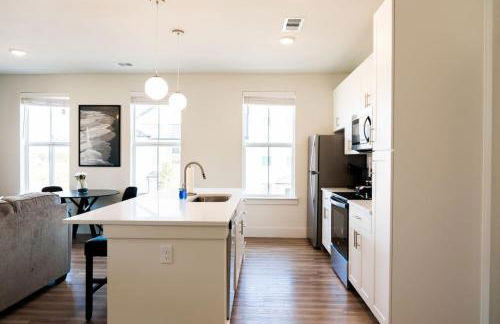 Sleek Stylish Apartment in Prime Location - Foto 25