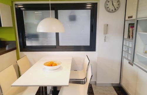 Apartment with pool near the beach and Barcelona by train - Photo 25