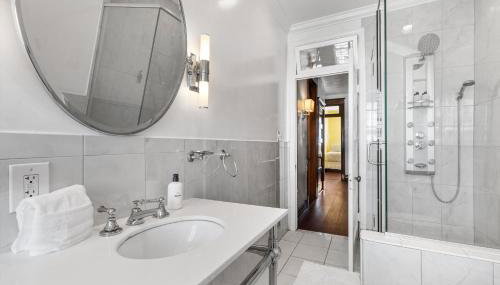 Family & Group Trips to DC - 4-BR Close to METRO - Foto 3