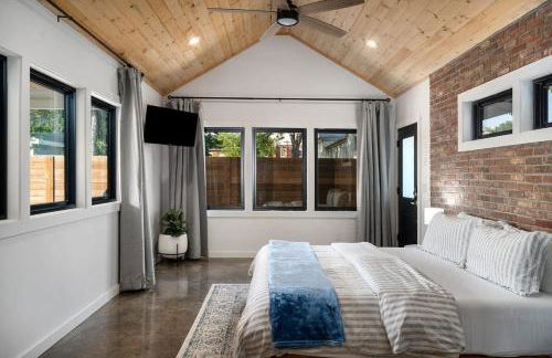 Petit Paradis Studio with hot tub - Photo 10