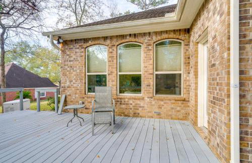 Spacious and Modern Home in Montgomery with Deck! - Foto 2