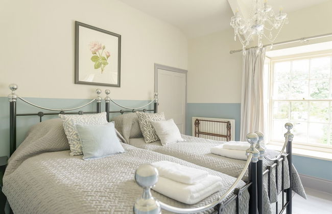 Healey Hall - Photo 4