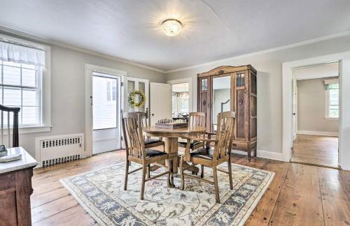 Charming Farmhouse with Pool and Fishing Pond! - Foto 6