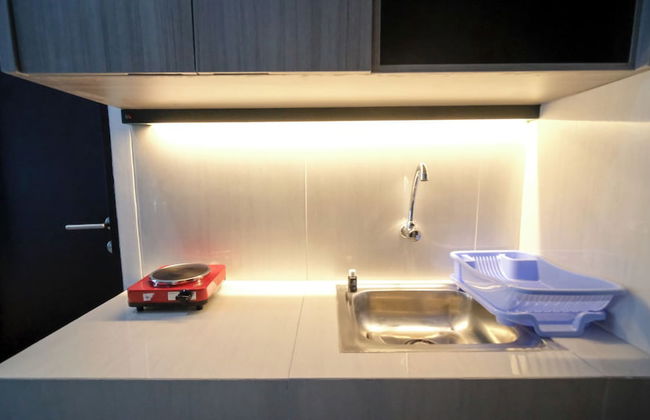 Comfortable And Clean Apartment Studio At Suncity Residence - Foto 7