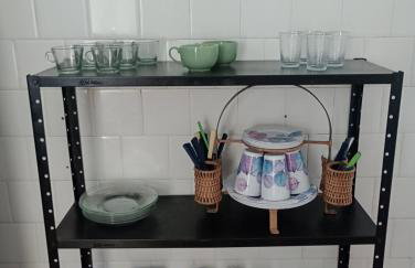 Próx Rodoviária, rua familiar tranquila, trabalho ou lazer! - Foto 5