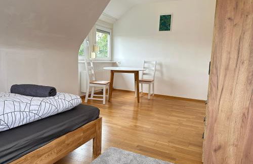 8 Einzelbetten Böblingen I 6 Schlafzimmer I 2 sep Ebenen I 2 Bäder, 2 sep WC I Messe, A81 I Monteure, Teams - Foto 28