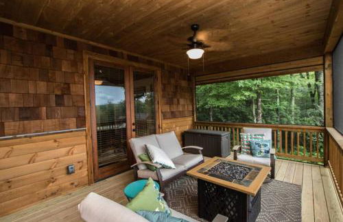 NEW FOREST COTTAGE W/GRILL & DECK:HIKE, FISH, GOLF - Foto 1