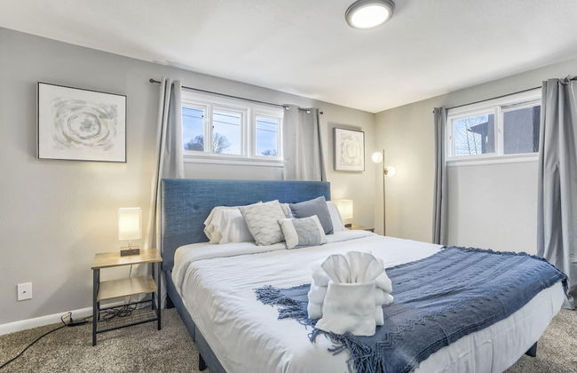 5BD Dog Friendly Family Getaway Near Downtown! - Photo 14