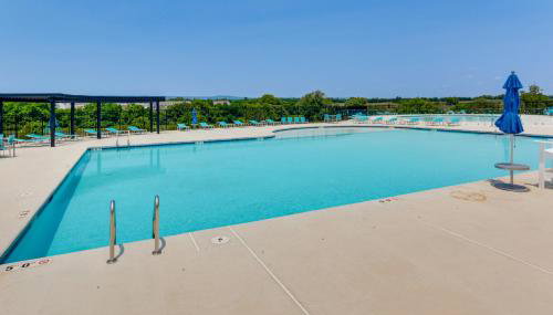 Frederick Townhome with Balcony, Close to Parks! - Foto 3