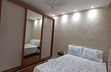 Apartamento com AR Condicionado splint, condomínio com piscina 2 Qts, próximo à praias e ao pavilhão de Carapina com portaria 24h - Foto 1