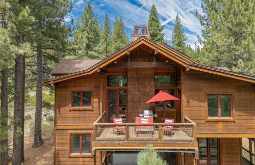 Truckee Timbers at Gray's Crossing by Tahoe Getaways - 4BR w Hot Tub, Ping Pong & EV - Foto 51