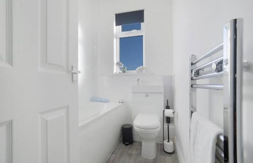 NEW! 2BR in West Terrace, Sleeps 4 - Photo 25