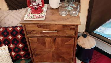 Forest Retreat: Immerse Yourself in Nature with this Chic Bell Tent in Loris, SC - Foto 4