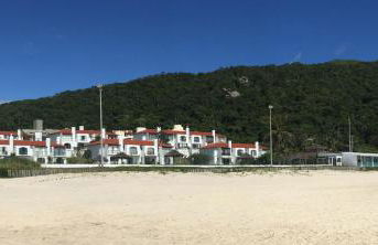 Duplex pé na areia Praia Brava - Foto 30